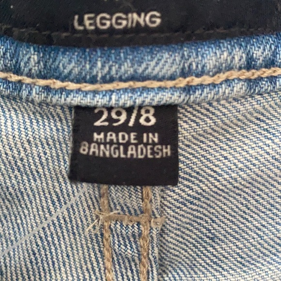 NWT - Banana Republic Distressed Legging Jeans - Picture 8 of 8